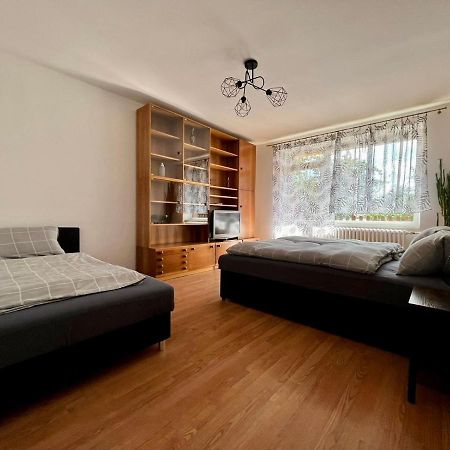 Apartman Cimca Cheb Bagian luar foto